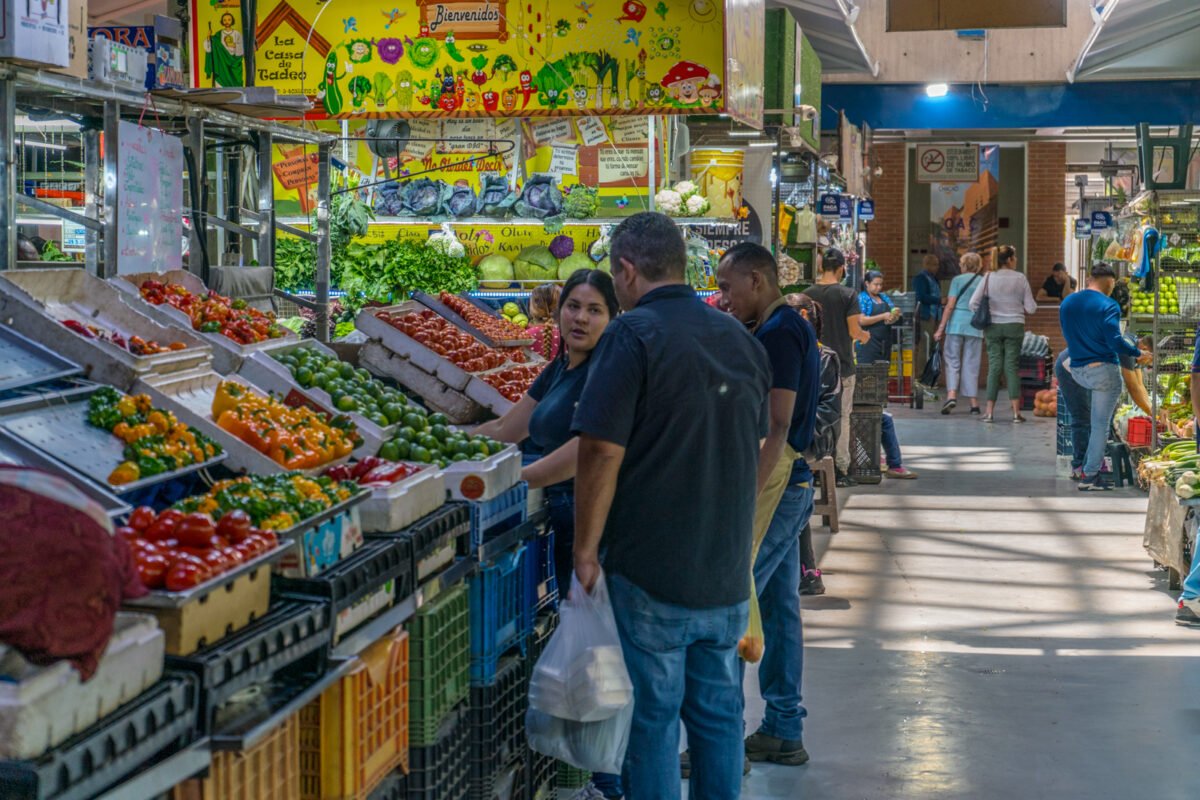 Cómo ha afectado la crisis económica la dieta de los venezolanos: “Nos ha tocado reducir las porciones de proteína”