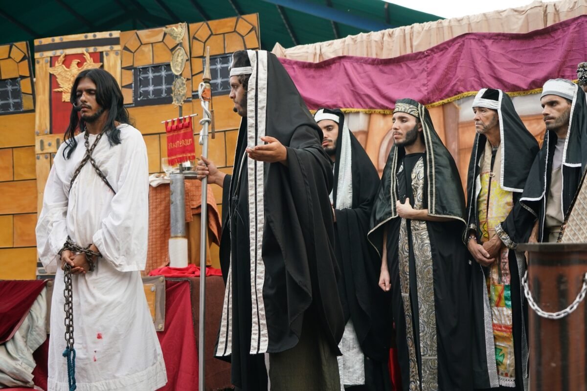 La fe acompañó el viacrucis hasta la Cruz de El Morro en Petare