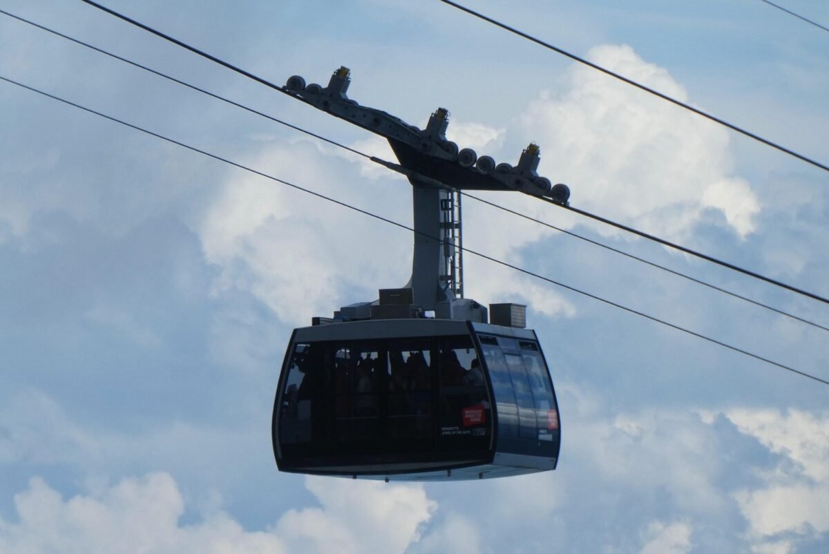 Accidente de teleférico en Nápoles: cuatro muertos y un herido grave