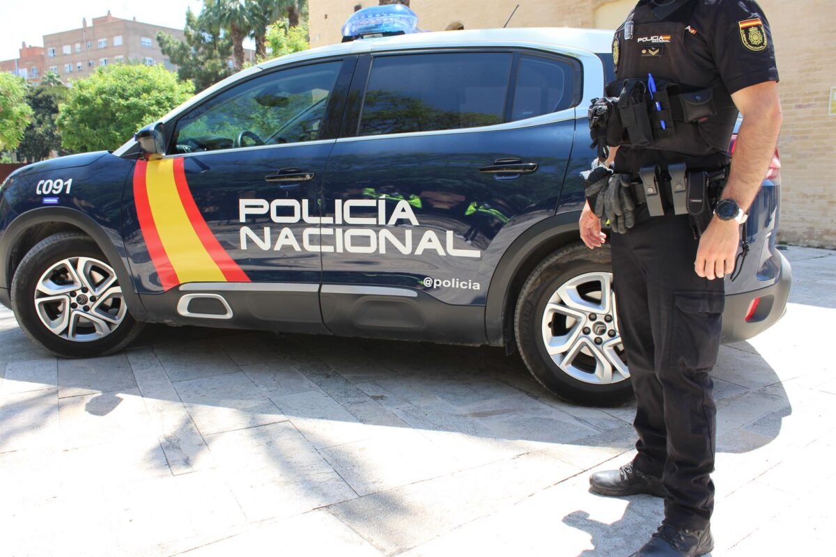 Detuvieron a miembros de red en España que estafaba a latinoamericanos con la promesa de jugar fútbol profesional
