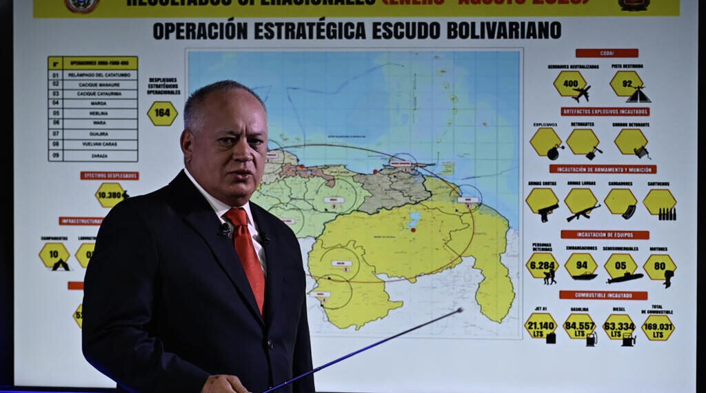 Venezuela lanza una operación antidrogas ante la llegada de barcos de guerra de EEUU