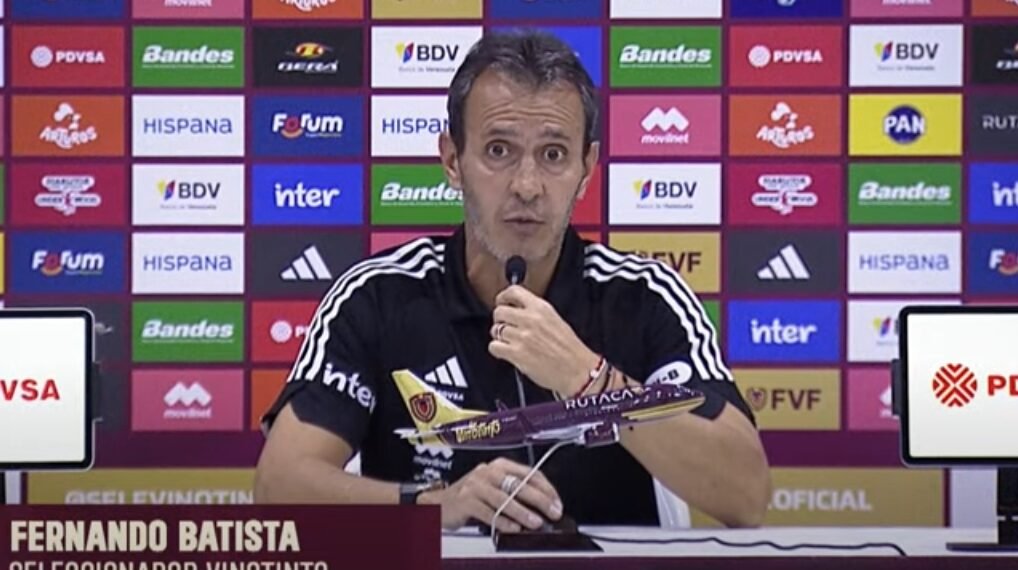 Fernando «Bocha» Batista no dio la cara a los medios tras vergonzosa derrota de la Vinotinto (VIDEO)