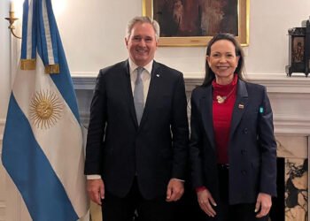 Argentina dice que Israel, Italia y EE UU colaboran para liberar a sus detenidos en Venezuela